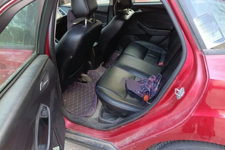 Used Ford Focus 2012 Hatchback 1.6L Automatic Fashion Edition
