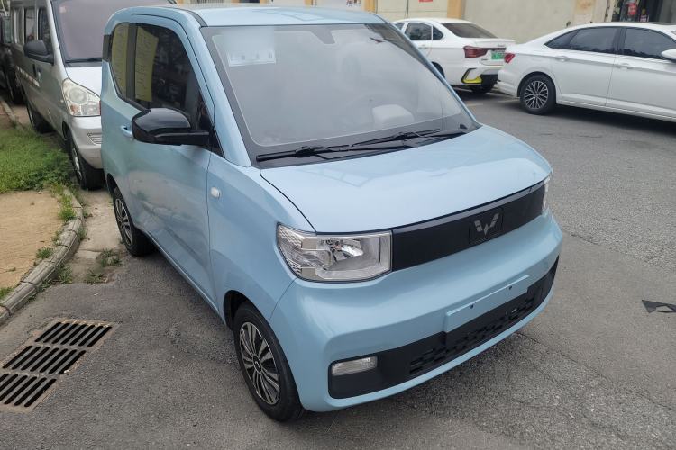 Used Wuling Hongguang MINIEV 2022 Zizai Version Lithium Iron Phosphate Front Right 45 Deg