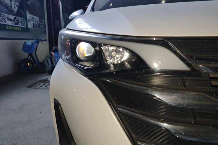 Used GAC Trumpchi M6 2019 270T Automatic Luxury Edition (7-seater) China V Standard
