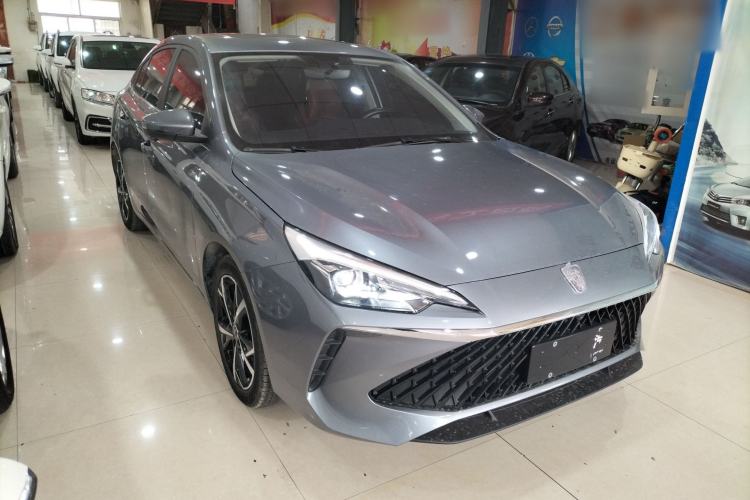 Used Roewe i5 2023 1.5L CVT Luxury Edition Front Right 45 Deg