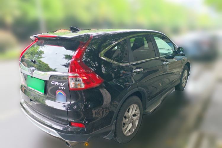 Used Honda CR-V 2015 2.4L two-wheel drive luxury version Rear Right 45 Deg