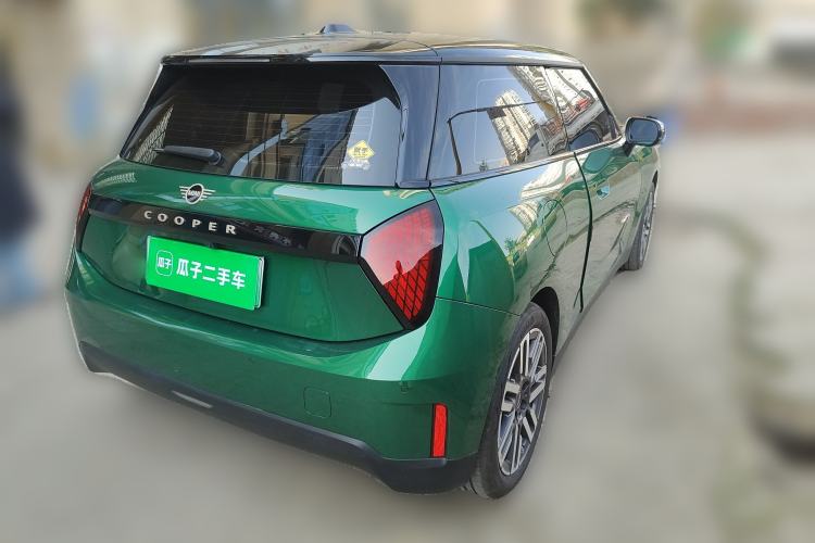 Used MINI Electric MINI COOPER 2025 Model Facelift 466km COOPER E Classic Style
