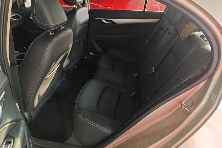 Used Geely Auto Emgrand 2018 1.5L CVT Upward Connect Edition
