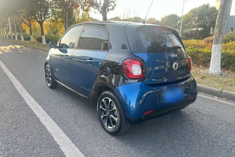 Used smart forfour 2016 1.0L 52 kW Passion Edition
