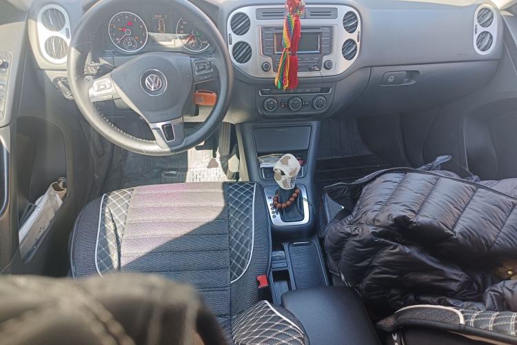 Used Volkswagen Tiguan 2015 1.8TSI Automatic Two-Wheel Drive Comfort Edition Center Console