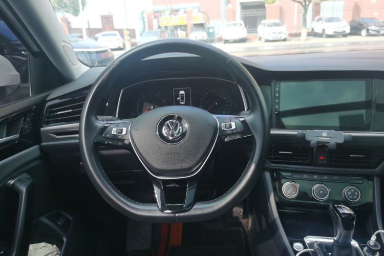 Used Volkswagen Sagitar 2020 200TSI DSG Comfort Version China VI Standard Steering Wheel