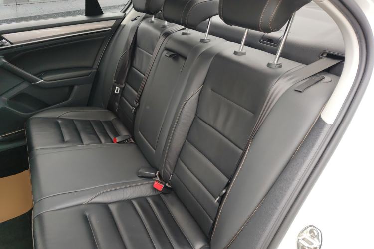 Used Volkswagen Bora 2016 1.6L Manual Comfort Model
