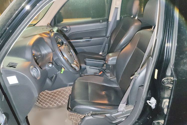 Used Jeep Patriot 2014 2.4L Sport Edition Left Front Seat