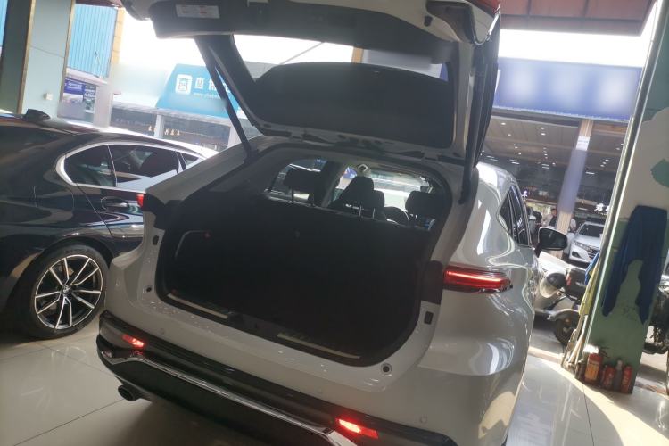 Used Toyota Venza 2023 2.0L CVT Two-Wheel Drive Prestige Version
