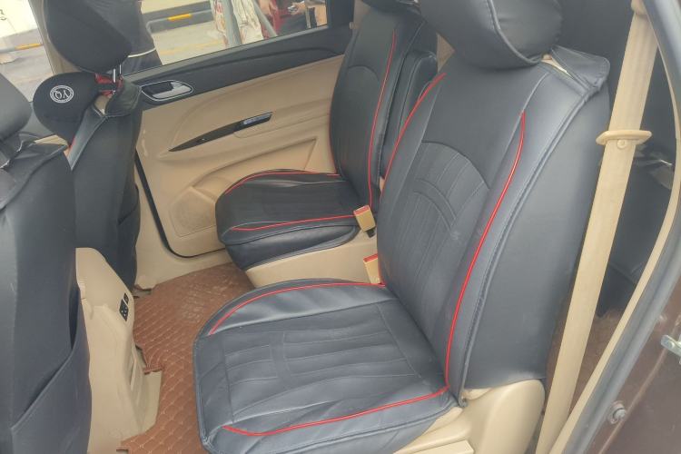 Used Baojun 730 2016 1.5L Manual Standard Version 7 Seats
