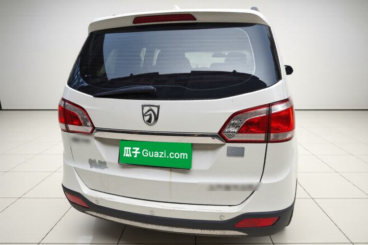 Used Baojun 730 2014 1.5L manual Comfort ESP version 7 seats