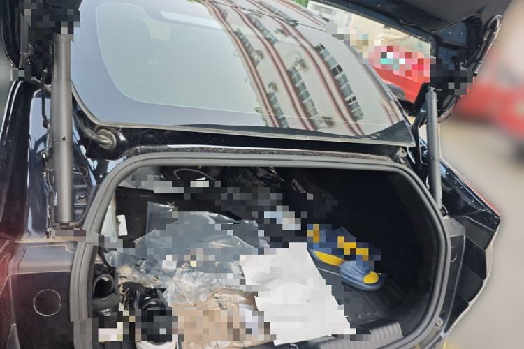 Used XPeng P7 2023 P7i 610 Max Performance Edition Trunk