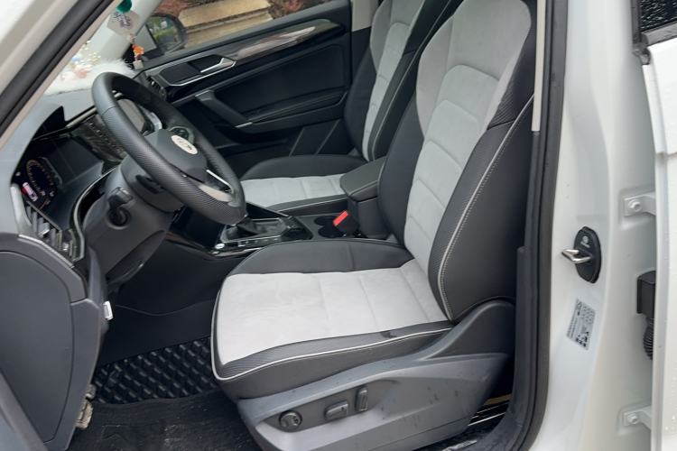 Used Volkswagen Tayron X 2020 330TSI Two-Wheel Drive Luxury Smart Connectivity Version Left Front Seat