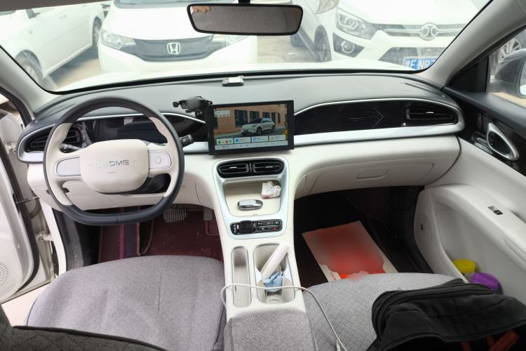 Used Geely Galaxy Geome 2025 310km Youth Edition Center Console