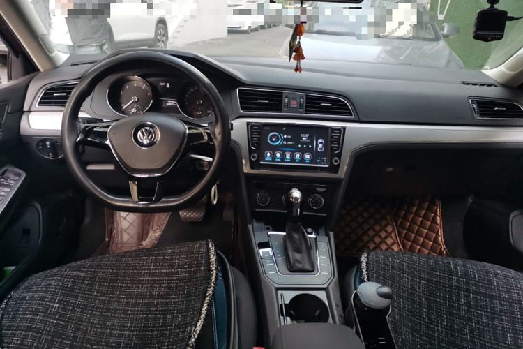 Used Volkswagen Lamando 2015 230TSI DSG Fashion Edition