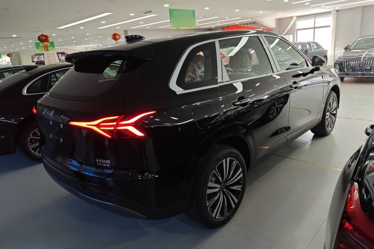 Used Hongqi HS6 PHEV 2026 240 Smart Hybrid Version Rear Right 45 Deg