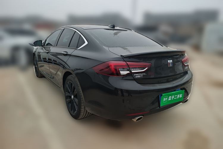 Used Buick Regal 2024 28T Luxury Edition Rear Left 45 Deg