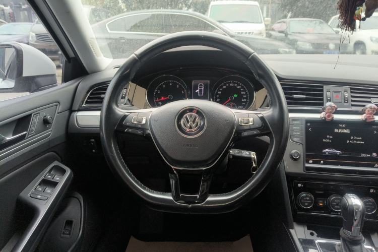 Used Volkswagen Lamando 2018 280TSI DSG Comfort Edition
