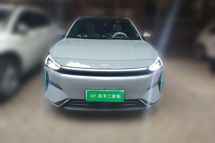 Used Geely Galaxy L6 2023 125km Starship