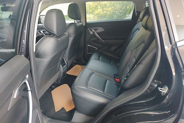 Used Geely Auto Emgrand X7 Sport 2021 Million Edition 1.8TD DCT Two-Wheel Drive Luxury Model Left Rear Seat