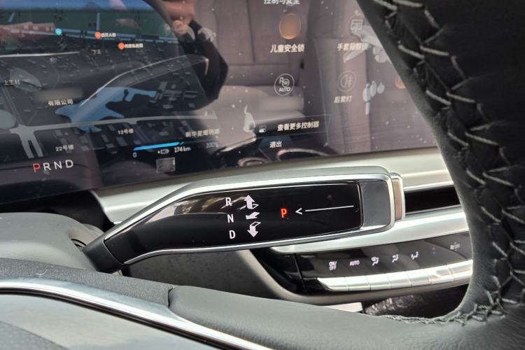 Used Cadillac LYRIQ 2024 Rear-Drive Standard Range Luxury Edition SUPER CRUISE