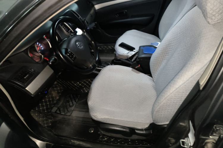 Used Nissan Sylphy 2016 Classic 1.6XE Automatic Leading Edition Left Front Seat