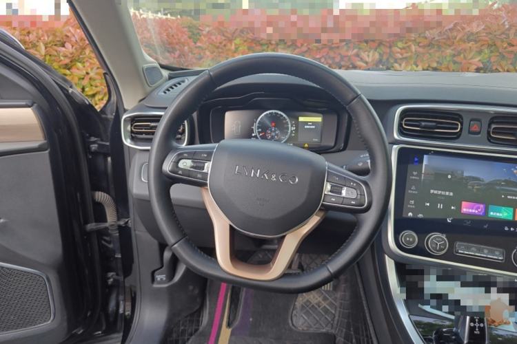 Used Lynk & Co 01 2019 2.0T Two-Wheel-Drive Pro Version China VI Standard Steering Wheel