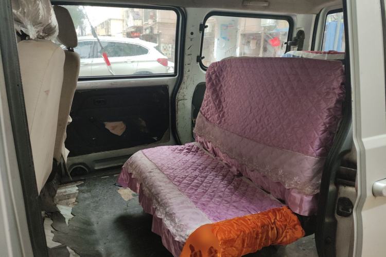 Used Wuling Rongguang 2014 1.2L S Base Model
