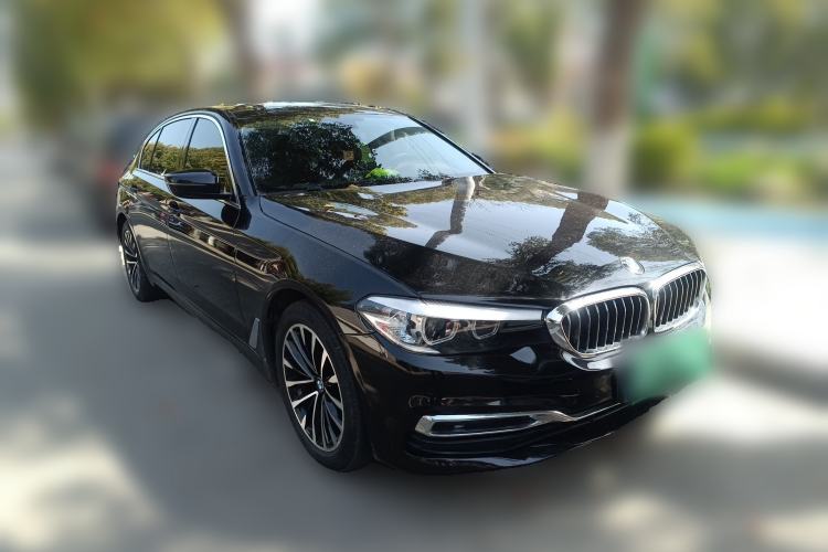 Used BMW 5 Series 2019 Facelifted 525Li Luxury Package
