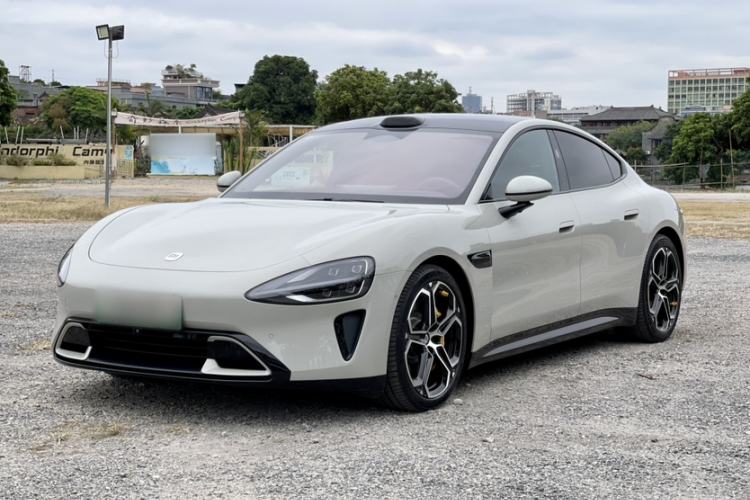 Used Xiaomi Auto SU7 2024 Four-Wheel Drive Ultra-Long Range Advanced Intelligent Driving Max Edition
