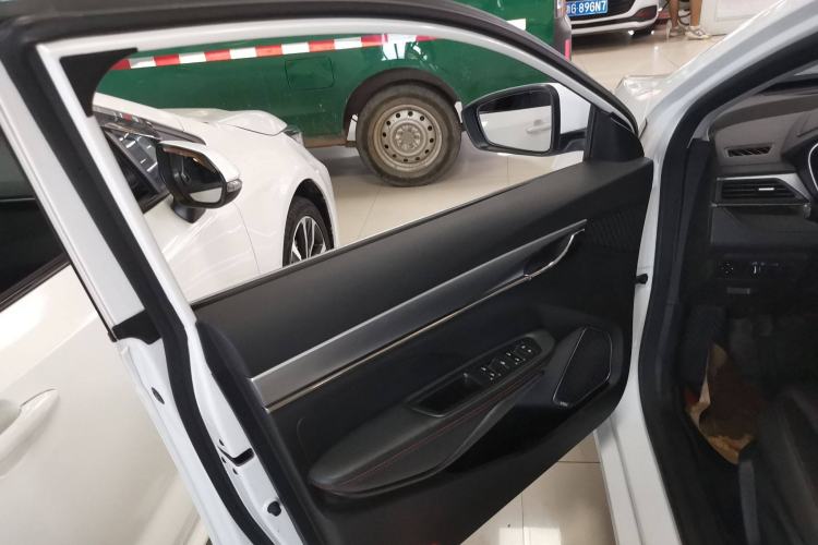 Used Geely Auto Binray 2019 200T Manual Binchi Edition
