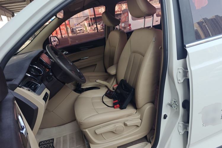 Used Baojun 730 2016 1.5L Manual Comfort Version 7 Seats China V Emission Standard