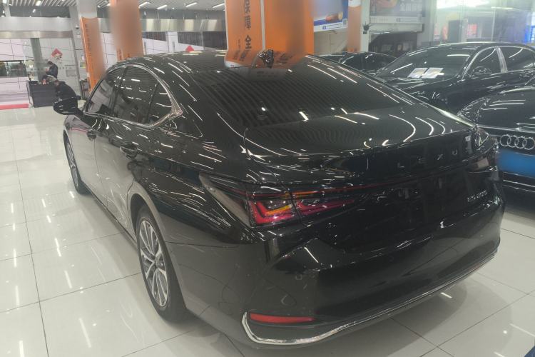 Used Lexus ES 2025 200 Premium Edition