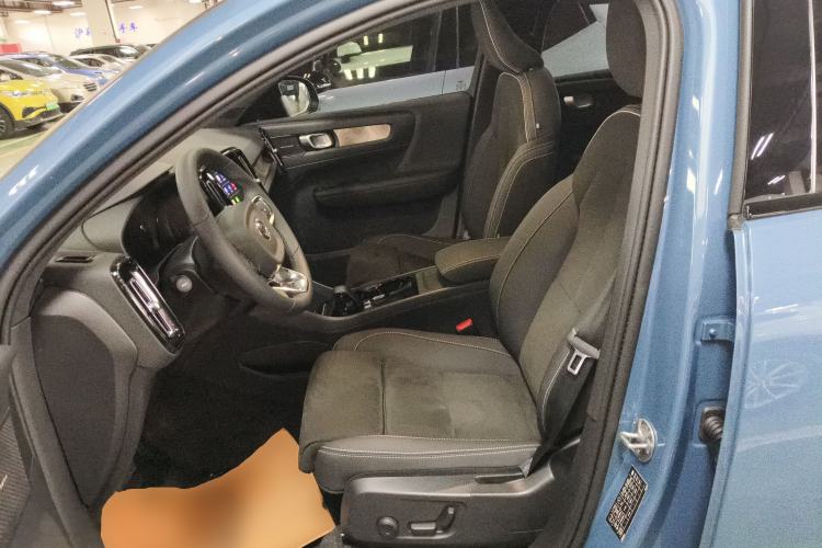 Used Volvo C40 2024 Long-Range PRO Version