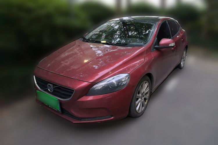 Used Volvo V40 2015 1.6T Zhiyi Edition