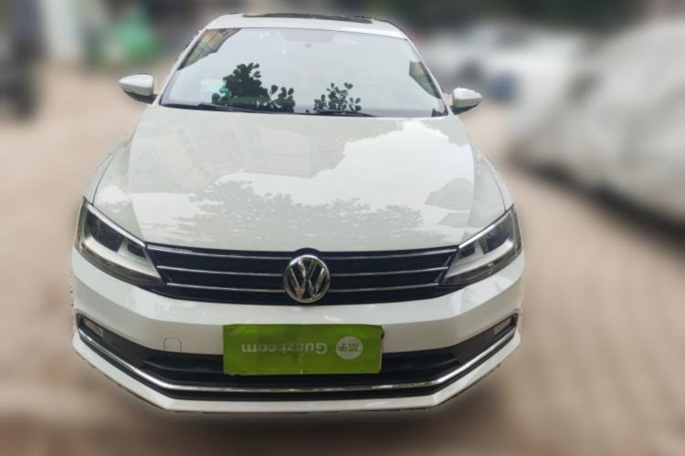 Used Volkswagen Sagitar 2017 230TSI Automatic Comfort Version Front