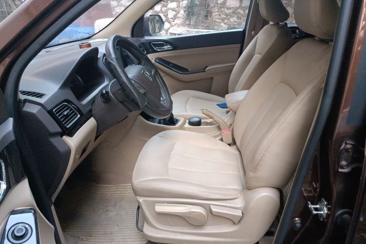 Used Baojun 730 2014 1.5L manual Comfort ESP version 7 seats Left Front Seat