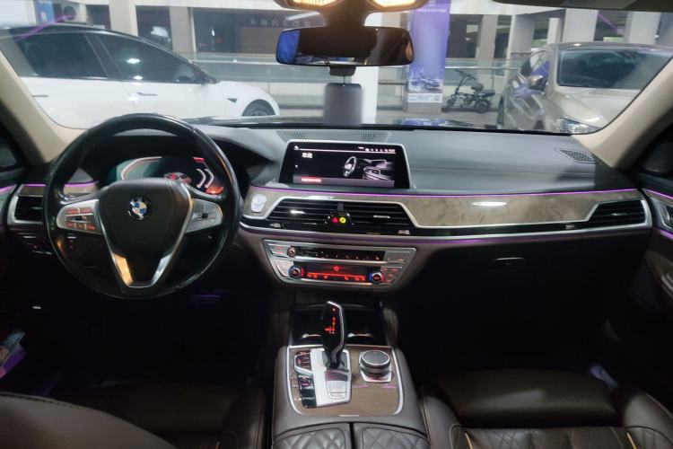 Used BMW 7 Series 2021 740Li Leading Edition Luxury Package
