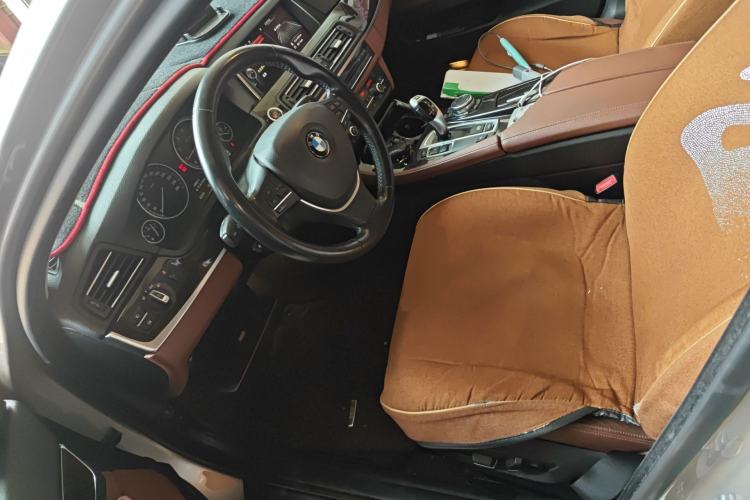 Used BMW 5 Series 2014 528Li Leading Model
