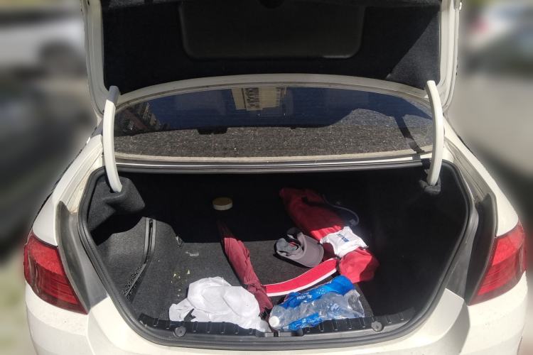 Used BMW 5 Series 2013 525Li Leading Model
