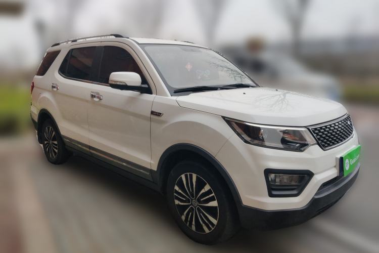 Used CHANGAN OSHAN CX70 2017 CX70T 1.5T Manual High-Performance Edition Front Right 45 Deg