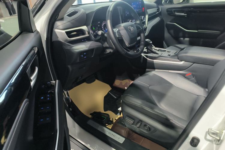 Used Toyota Highlander 2022 Dual-Engine 2.5L Four-Wheel Drive Prestige Version 7 Seats
