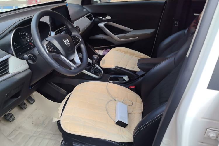 Used Baojun 510 2017 1.5L Manual Fashion Model