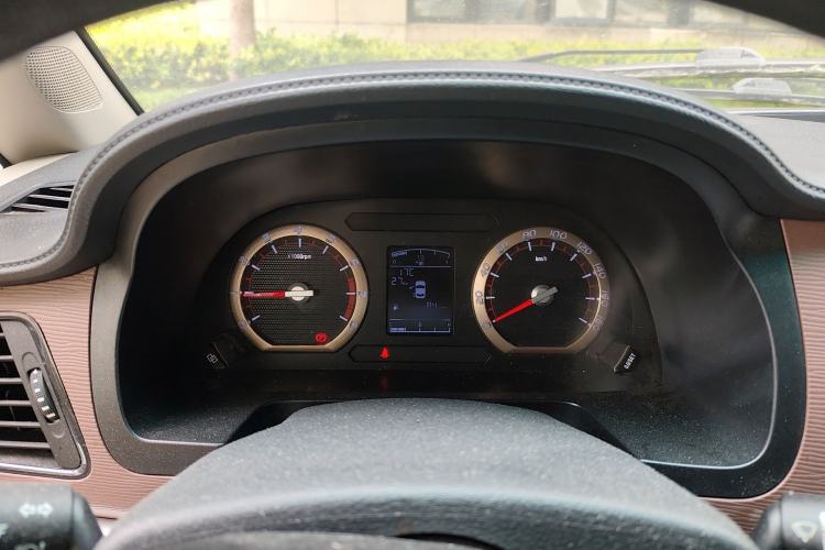 Used FORTHING Lingzhi 2019 M5L 1.6L 9-Seater Base Model China VI Standard