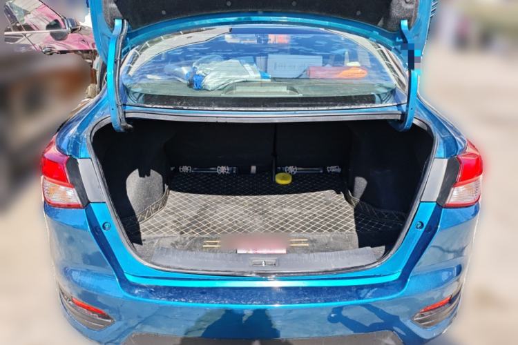 Used Nissan Lannia 2016 1.6L CVT Smart Cool Edition Trunk