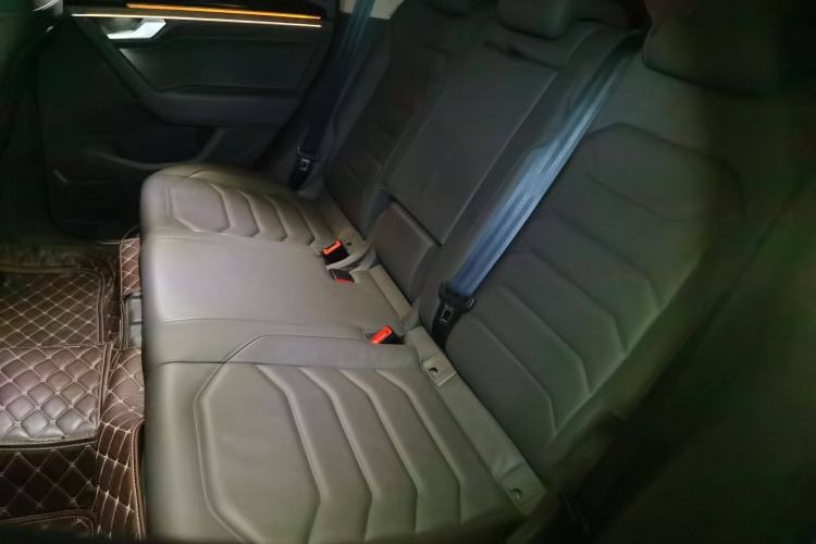 Used Volkswagen Touareg 2019 2.0TSI Ruiyi Edition China VI Standard Left Rear Seat