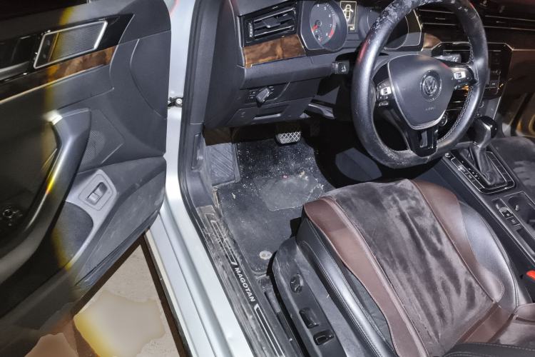 Used Volkswagen Magotan 2018 330TSI DSG Luxury Model
