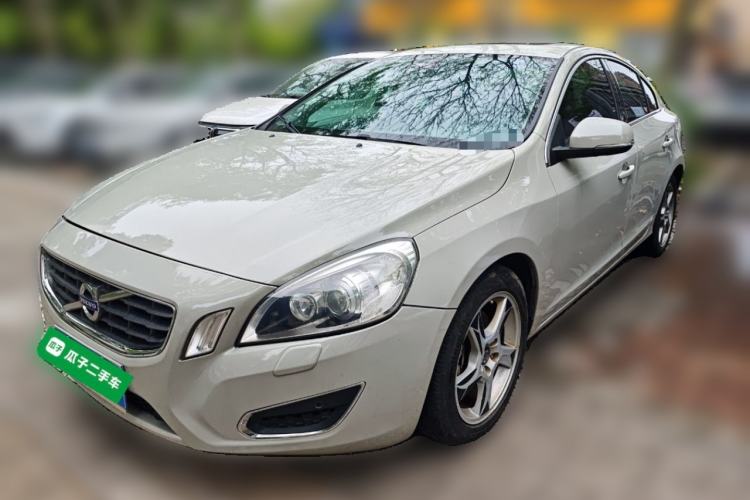 Used Volvo S60 2013 T5 Comfort Edition