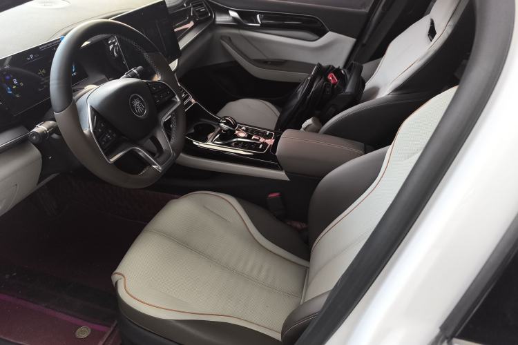 Used BYD Qin PLUS 2023 Champion Edition DM-i 120KM Excellence Model