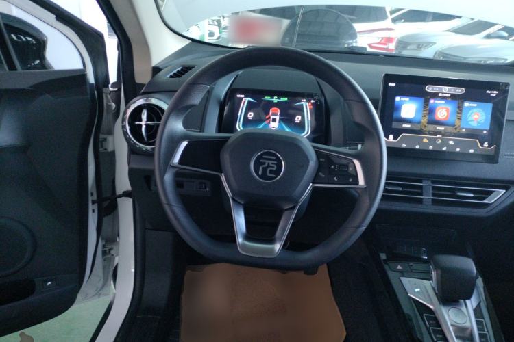 Used BYD Yuan New Energy 2019 EV535 Smart Connect Trendsetting Model
